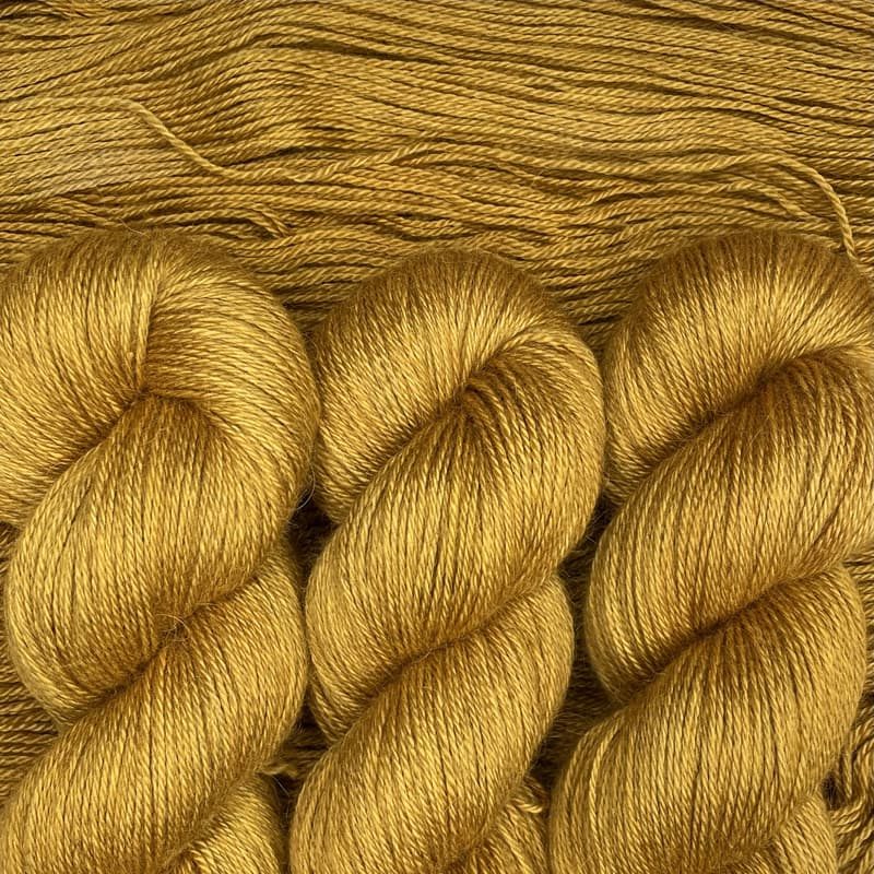 Laine à tricoter Magie Noire Curcuma